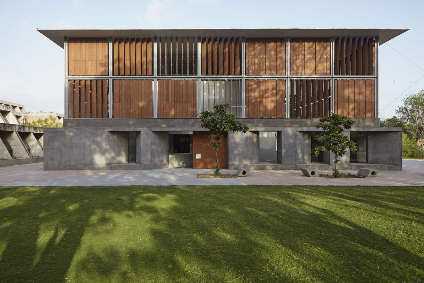 Timber screen as part of a facade of CEPT University Library